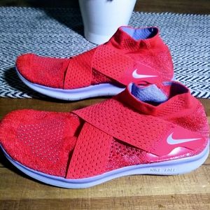 Nike free sneakers women's size US 7 orange